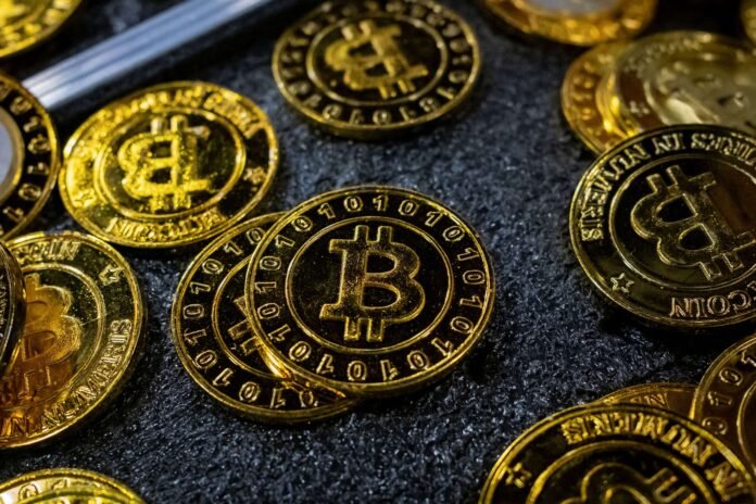 107244322-16845929992023-05-19t230325z_327283241_rc2l11a1v45s_rtrmadp_0_usa-bitcoin theinvestment.socialwits.in