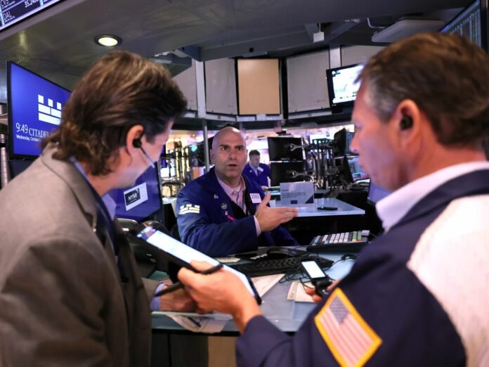 Dupont theinvestment.socialwits.in