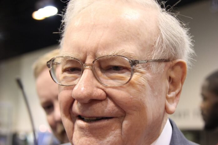 Warren Buffett theinvestment.socialwits.in