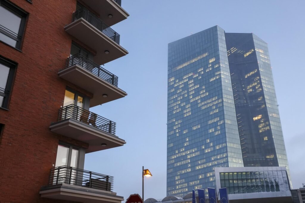 ECB theinvestment.socialwits.in