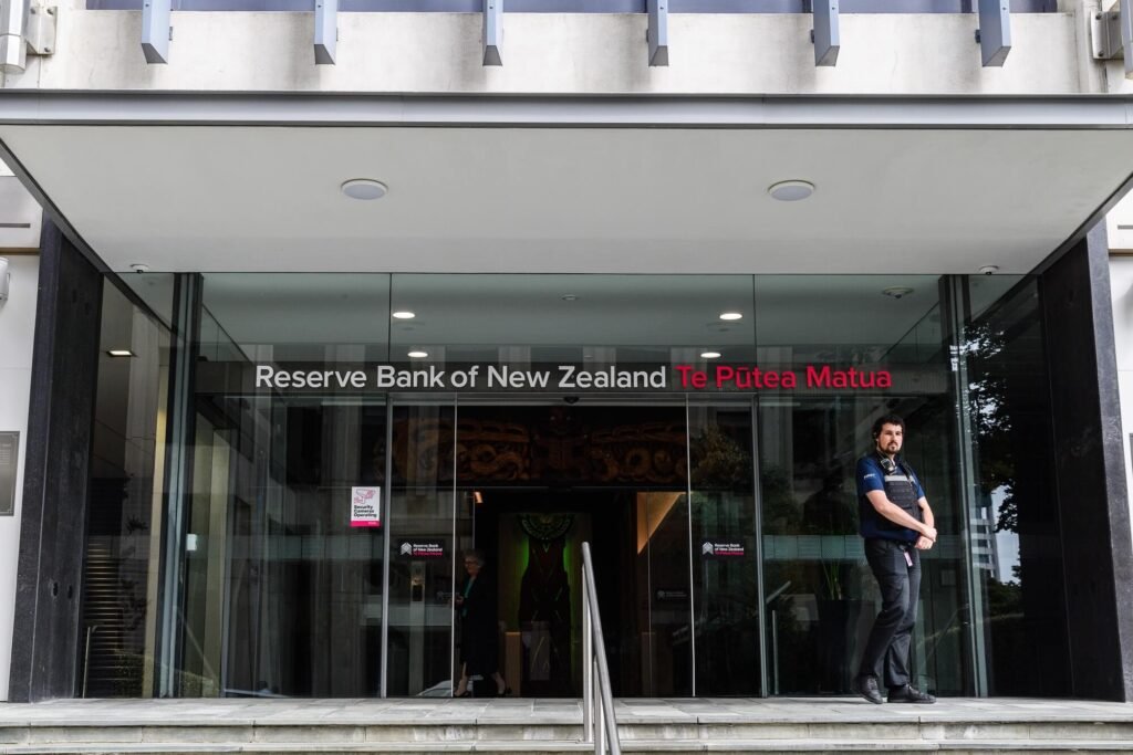 Reserve Bank of New Zealand theinvestment.socialwits.in
