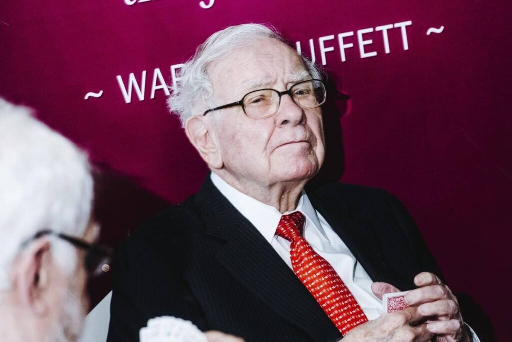 Warren Buffett theinvestment.socialwits.in